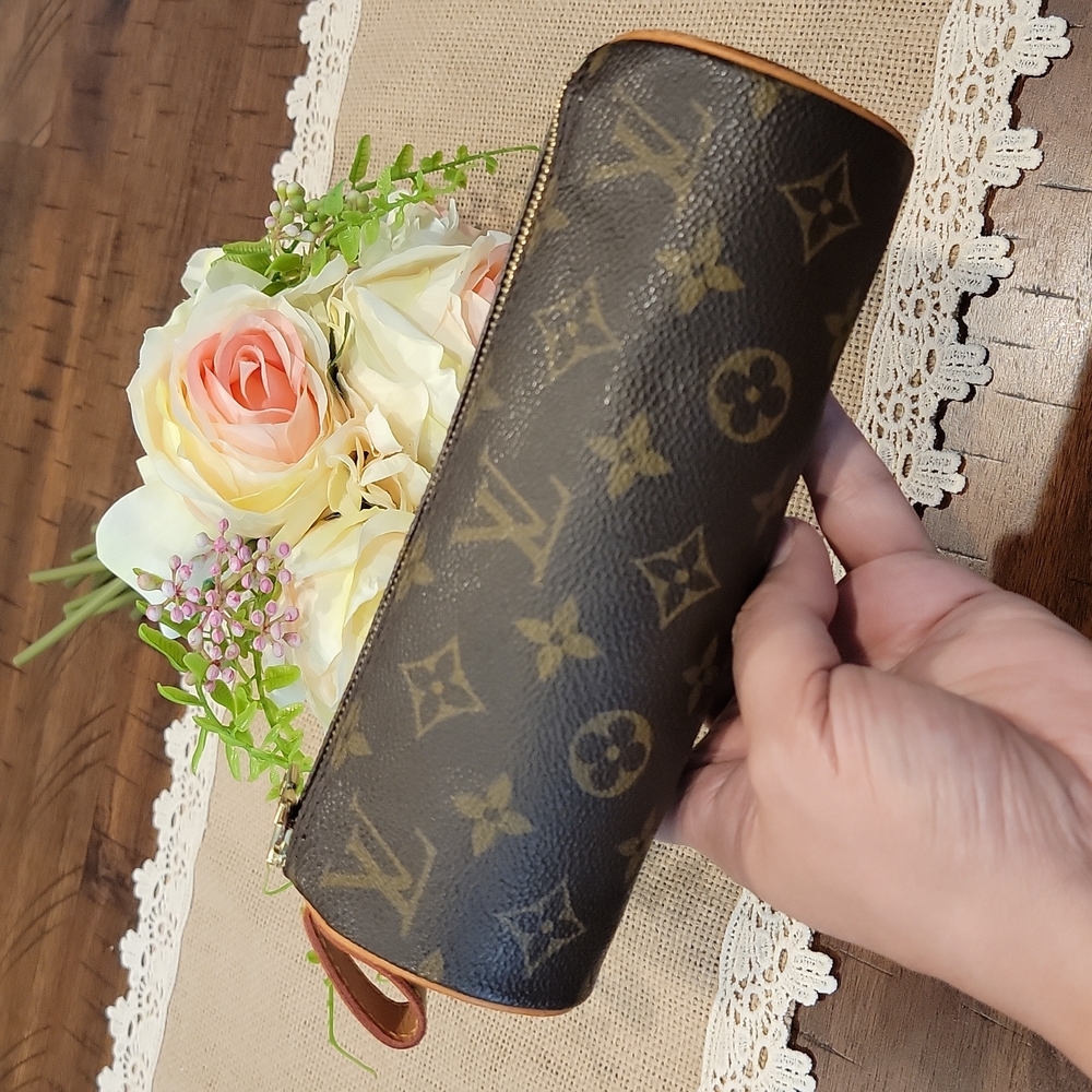 Authentic Louis Vuitton accessories case